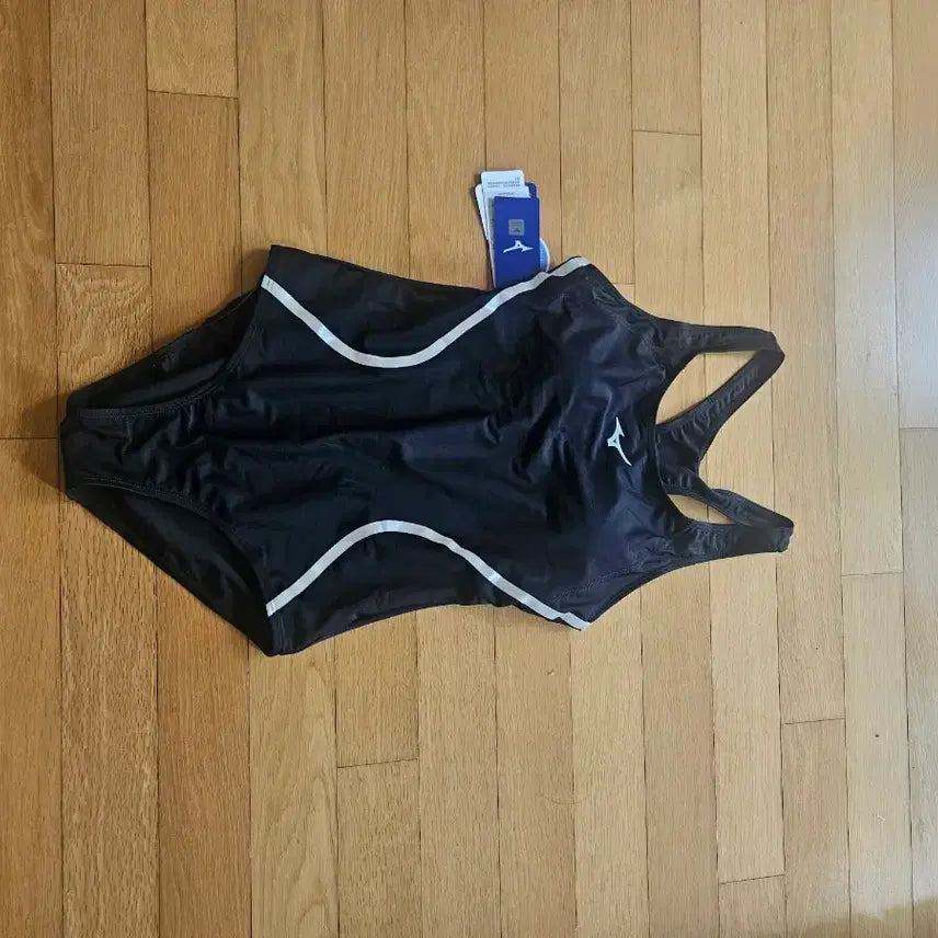 [BUNJANG] Mizuno Women's Low-Cut Swimsuit - Size L / 미즈노 수영복 (로우컷  L사이즈)