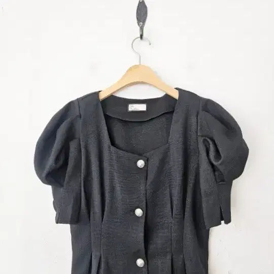 [BUNJANG] Square Neck Balloon Sleeve Black Jacket / 블랙 자켓