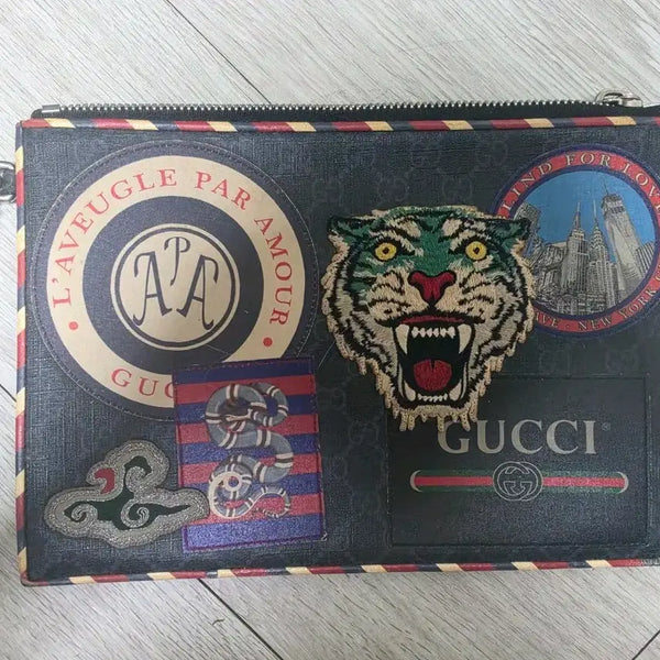 [BUNJANG] Gucci Supreme Clutch Black / 구찌 수프림클러치블랙