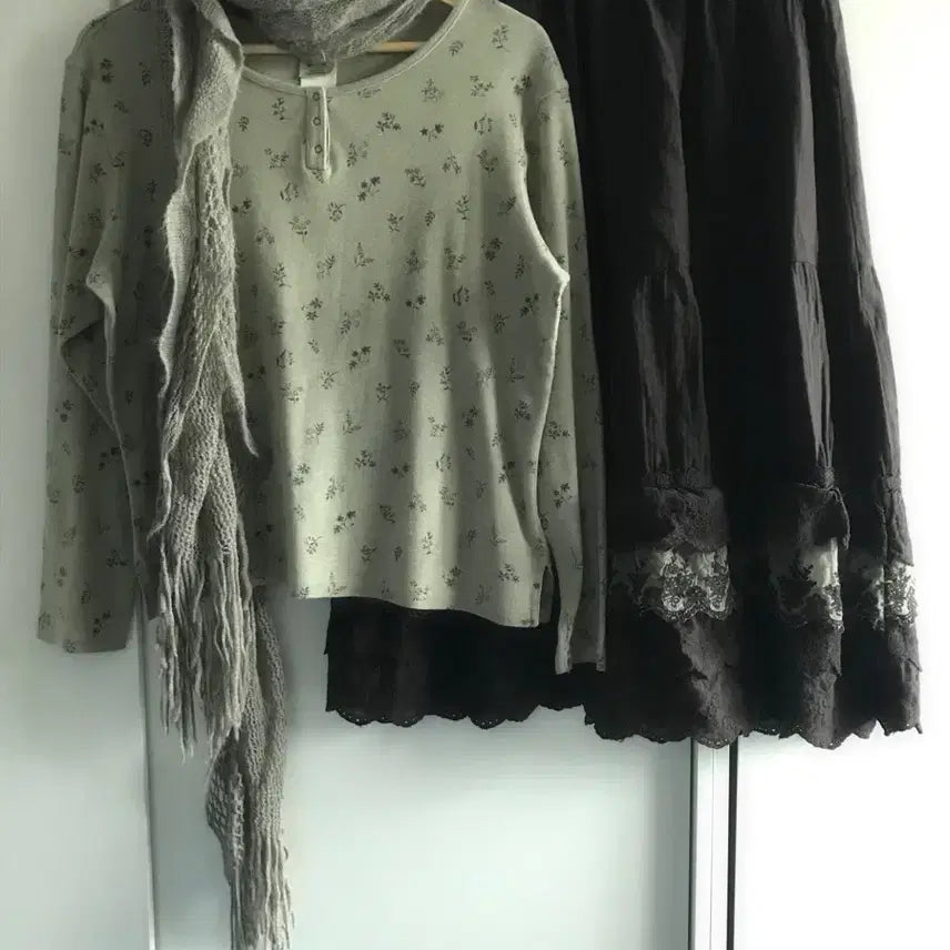 [BUNJANG] Vintage Floral Blouse / 빈티지 잔꽃 블라우스 모리걸 카메빈티지 카모메산장 모리노가토 마루빈티지
