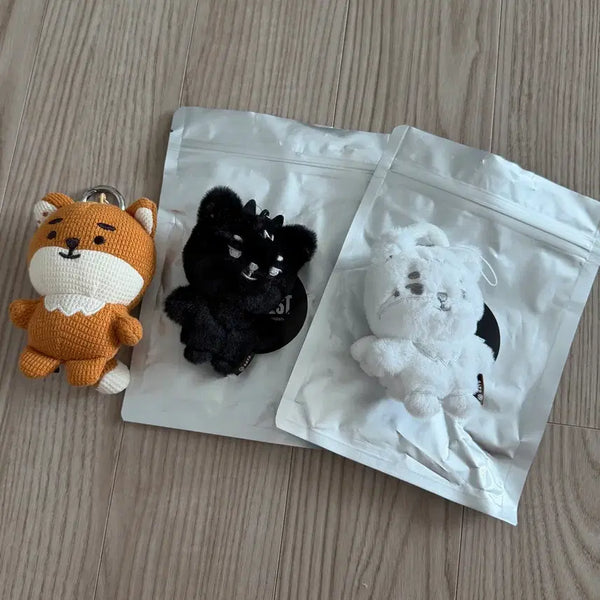 [BUNJANG] DAY6 Young K Angel Devil Knit Keychain / 데이식스 영케이 영기스트 키링 천사 악마 니트케