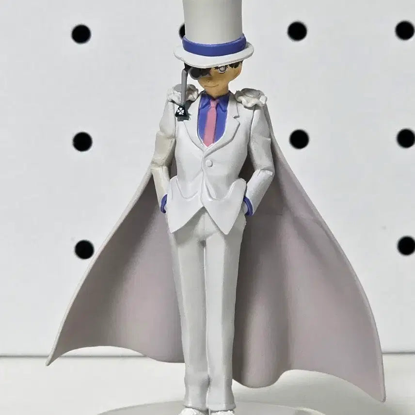 [BUNJANG] Medicom UDF No. 481 Detective Conan Kaito Kid Figure / 메디콤 UDF NO.481 명탐정 코난 괴도 키드 피규어