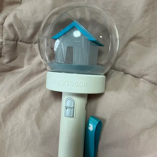 [BUNJANG] BOYNEXTDOOR Official Light Stick / 보이넥스트도어 응원봉