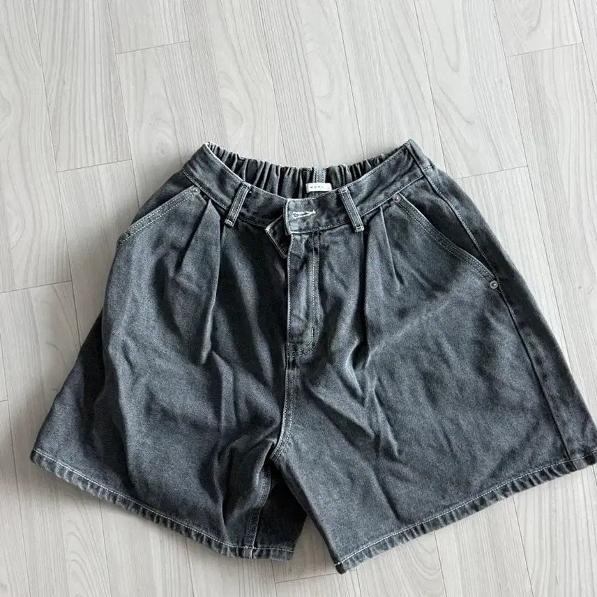 [BUNJANG] Dark Wash Denim Shorts / 진청 데님 반바지