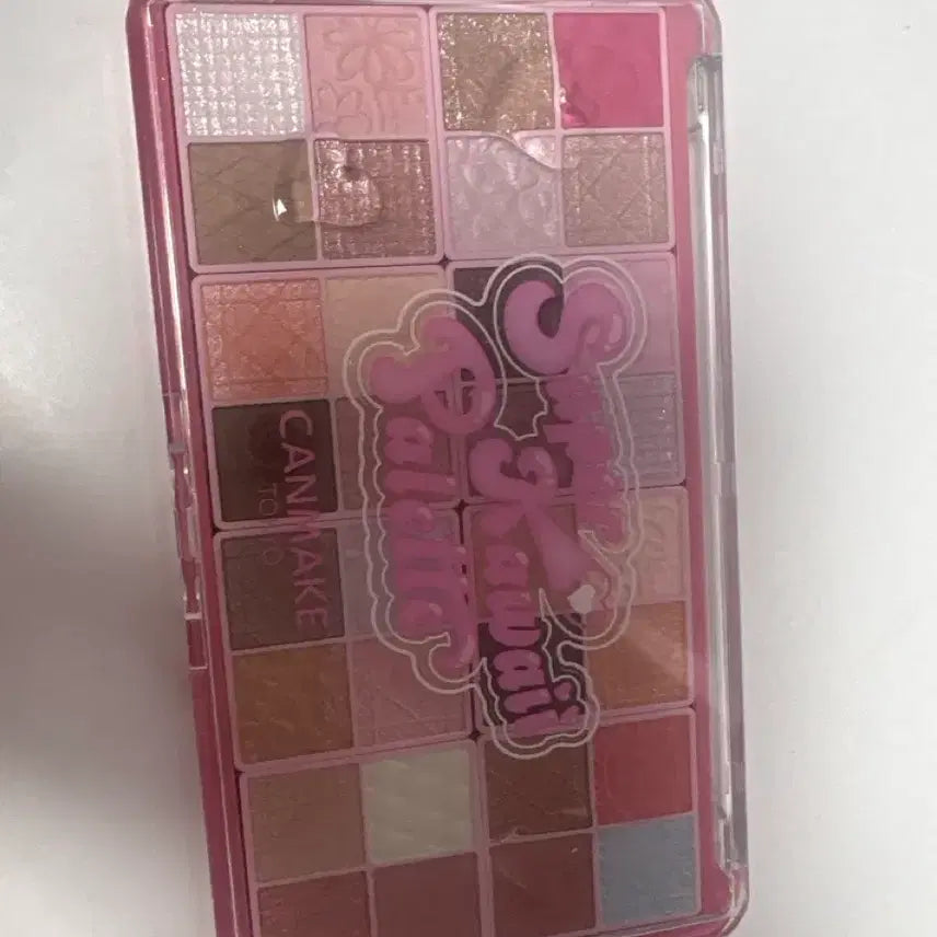 [BUNJANG] Canmake 40th Anniversary Limited Edition Eyeshadow Palette / 캔메이크 40주년 아이섀도우 팔레트 한정판