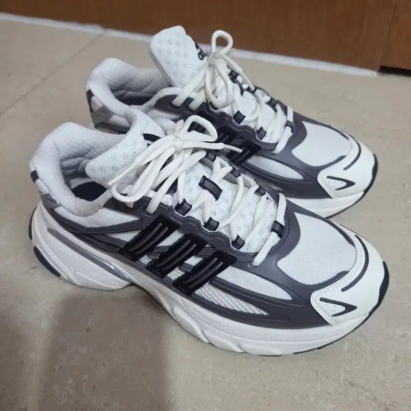 [BUNJANG] Adidas XLG 2.0 White Grey 255 / 아디다스 xlg 2.0 화이트그레이 255