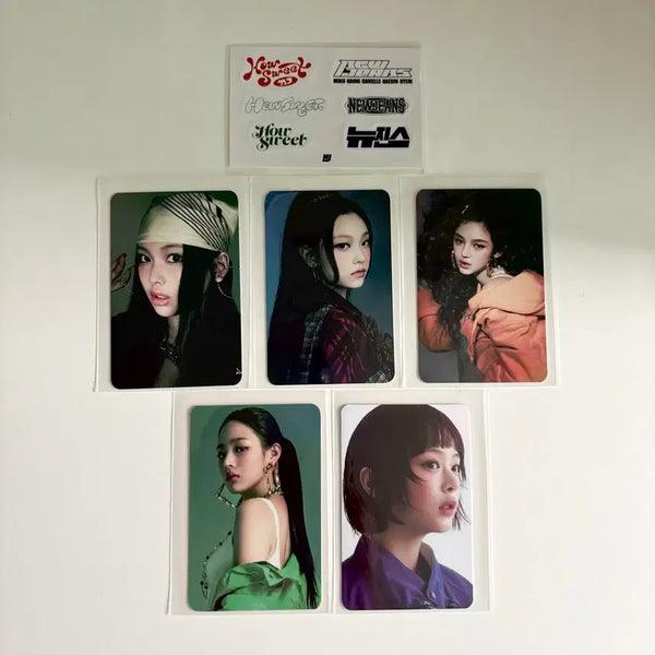 [BUNJANG] NewJeans How Sweet Aladdin POB Photocard Set / 뉴진스 하우스윗 howsweet 알라딘 특전 포카 세트