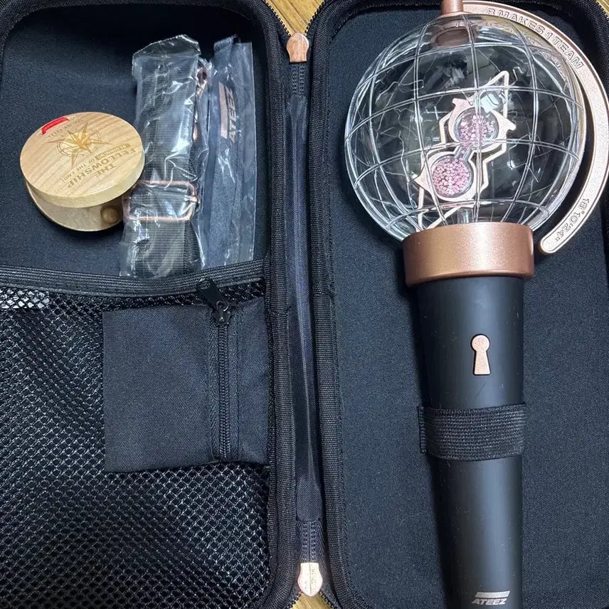 [BUNJANG] ATEEZ Lightiny Gen 1 Official Lightstick with Case / 에이티즈 라이티니1 +케이스