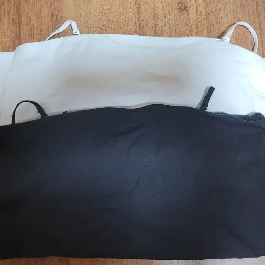 [BUNJANG] JAJU Basic Sleeveless Bra Top (White/Black) / 자주 나시 브라탑 새제품(s 흰색/블랙)