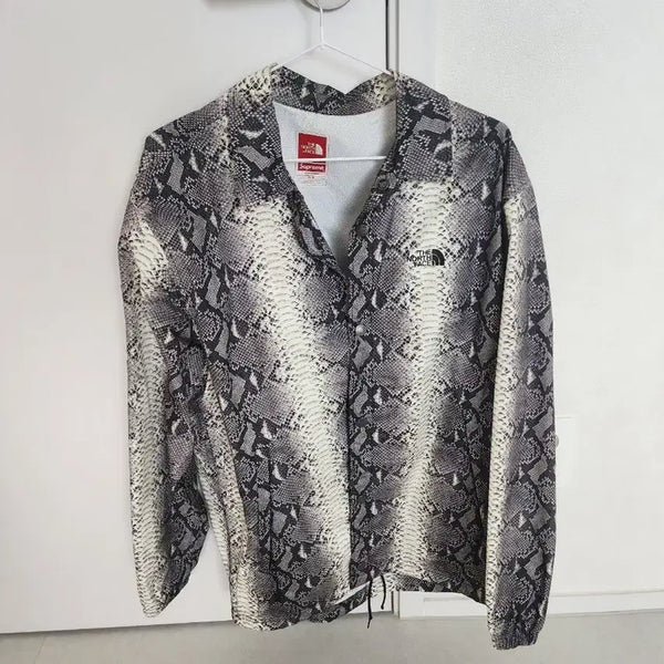 [BUNJANG] Supreme The North Face Snake Skin M Jacket / 급매 슈프림  노스페이스 스네이크 스킨 M