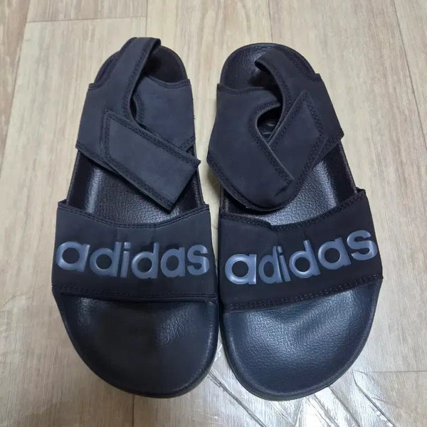 [BUNJANG] Adidas Black Sandals (250) / 아디다스 샌들250/새상품