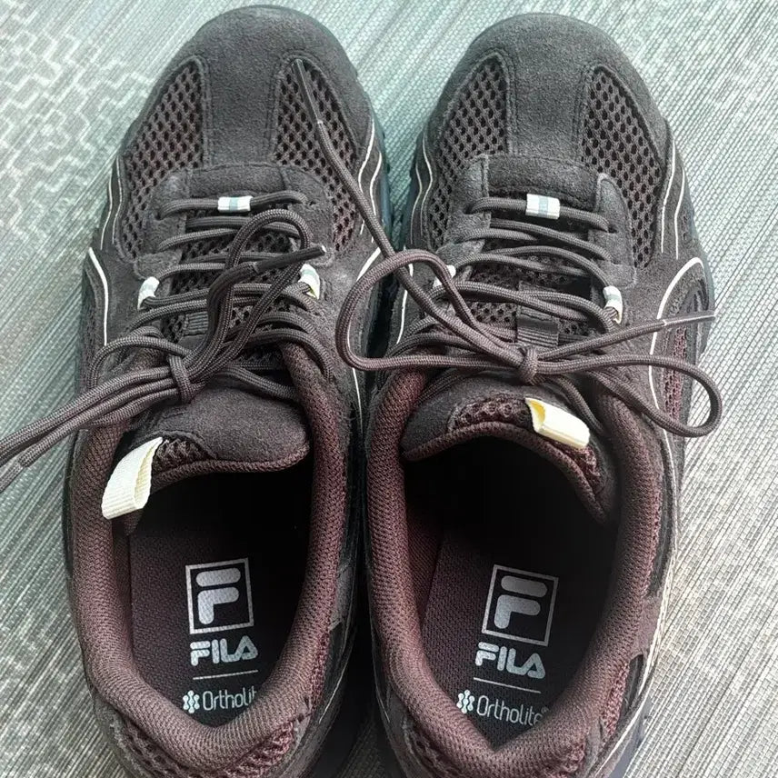 [BUNJANG] Fila Eshaffer Chocolate Sneakers Size 250 / 휠라 에샤페 초코 250(거의 새상품)