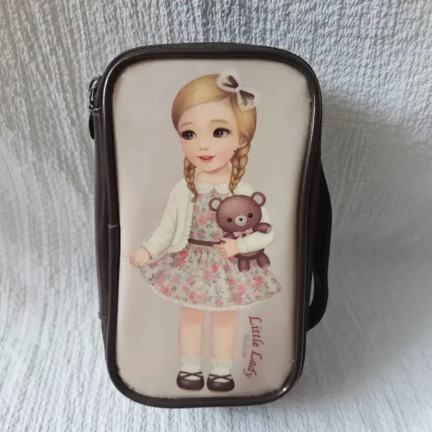 [BUNJANG] Little Lady Paper Doll Pouch / 리틀 레이디 페이퍼돌 파우치