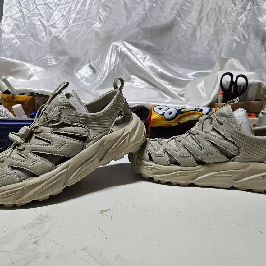 [BUNJANG] Hoka Hopara 1 Sandals Size 275 / 호카 호파라 1  275  새상품