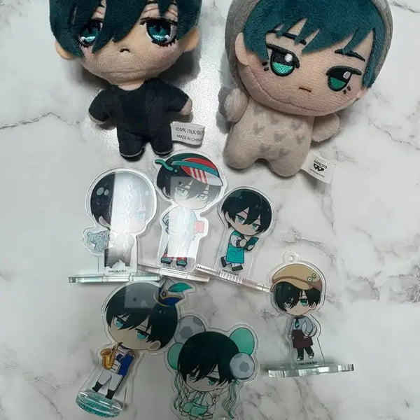 [BUNJANG] Blue Lock Isagi Yoichi Acrylic Stand & Plush Doll Bundle / 블루록 이토시 린 굿즈 아크릴스탠드 누이 일괄 양도 판매
