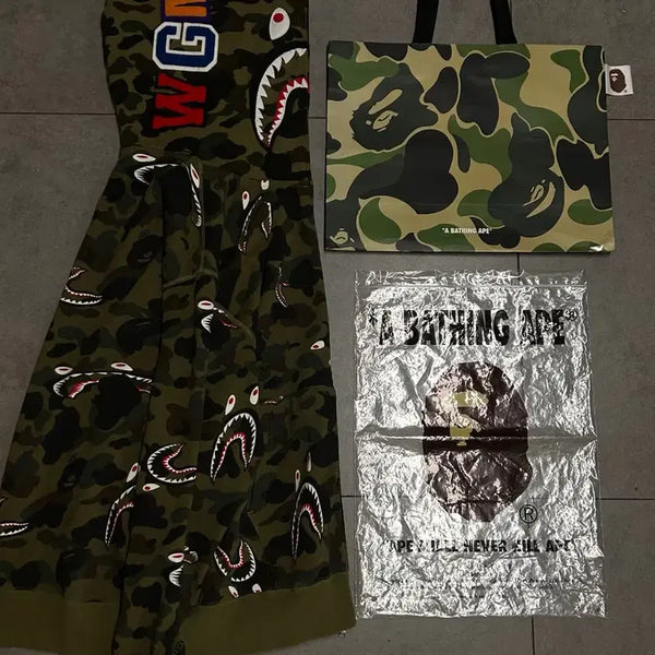 [BUNJANG] BAPE Shark Camo Green Shark Hoodie Zip-Up / 베이프 샤크카모 녹계 그린 샤크 후드집업