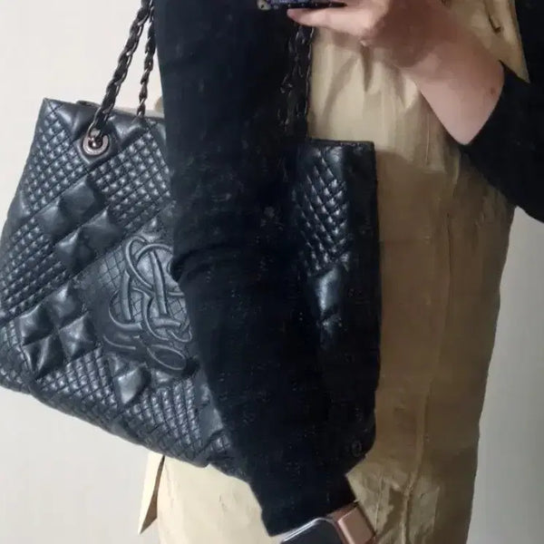 [BUNJANG] Louis Quatorze Lambskin Shoulder Bag / 루이까또즈 명품 명품가방 양가죽 숄더백 여성 가방 핸드백 서류가방 정장가방 결혼식가방