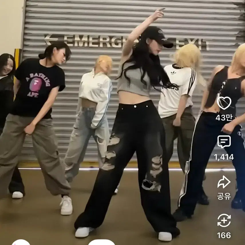 [BUNJANG] Rocake Pay Damage Jean Black / 카리나 착용) 락케이크 페이 데미지 진 블랙
