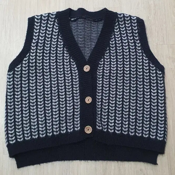 [BUNJANG] Black V-Neck Knit Vest / 브이넥 니트 조끼 검정색