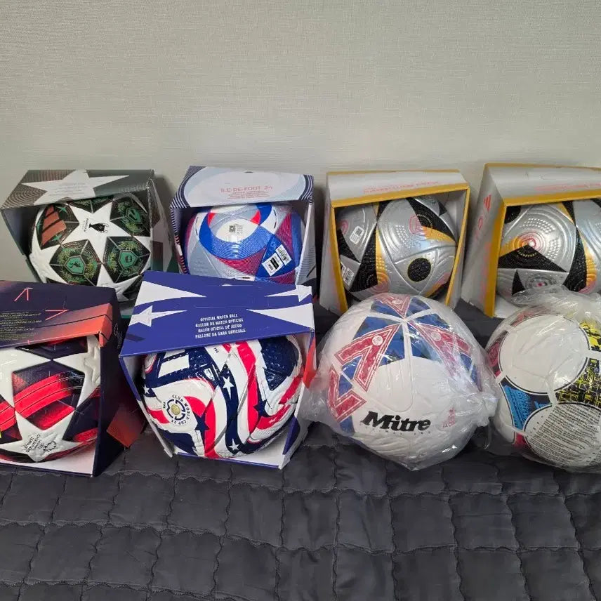 [BUNJANG] Adidas Champions League & Top Match Balls Bundle (9 pcs) / 아디다스 챔피언스리그 축구공 외 최상급 매치볼 총 9개 일괄