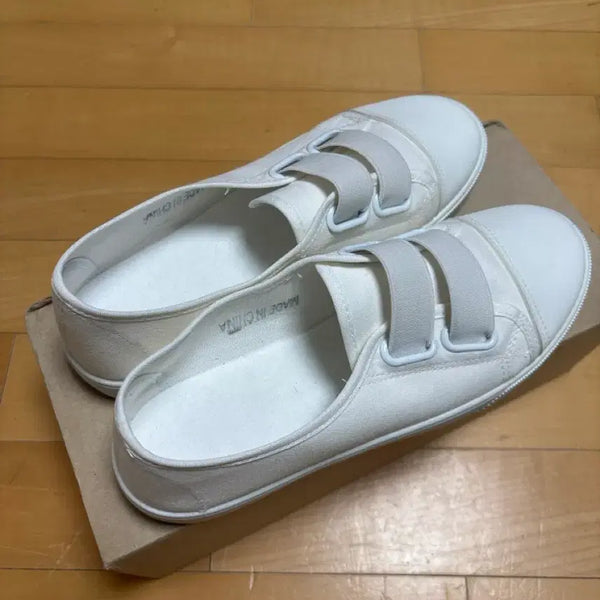 [BUNJANG] Casual Sneakers (Size 245) - New / 데일리 스니커즈 245 새물건