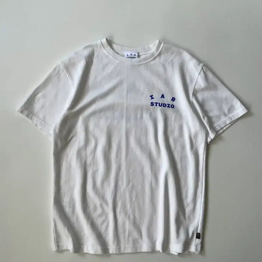[BUNJANG] IAB STUDIO White T-Shirt L / 아이앱 스튜디오 화이트 티셔츠