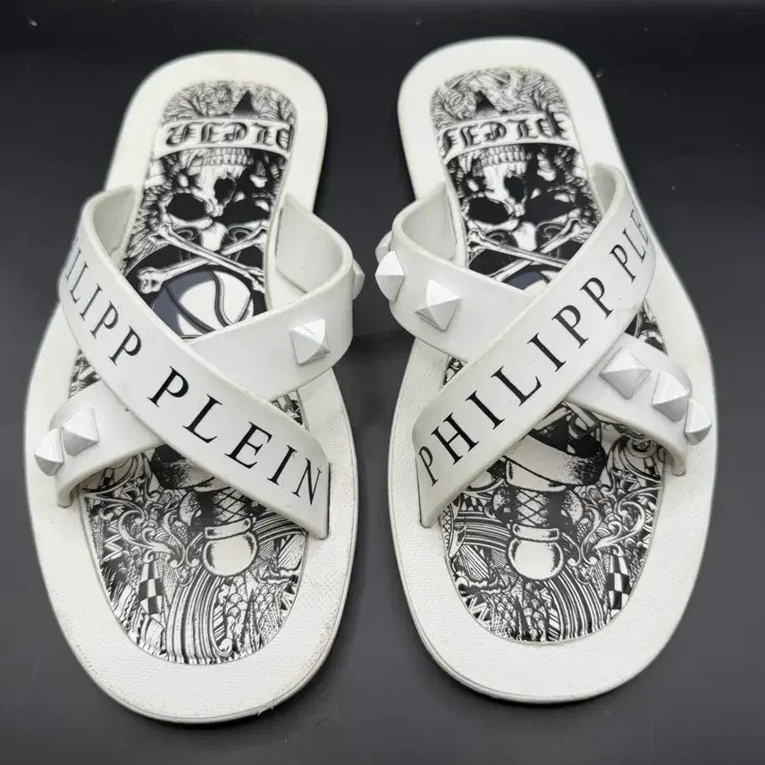 [BUNJANG] Philipp Plein White Skull Logo Studded Sandals Size 40 / 필립플레인 Philipp Plein 화이트 샌들 40