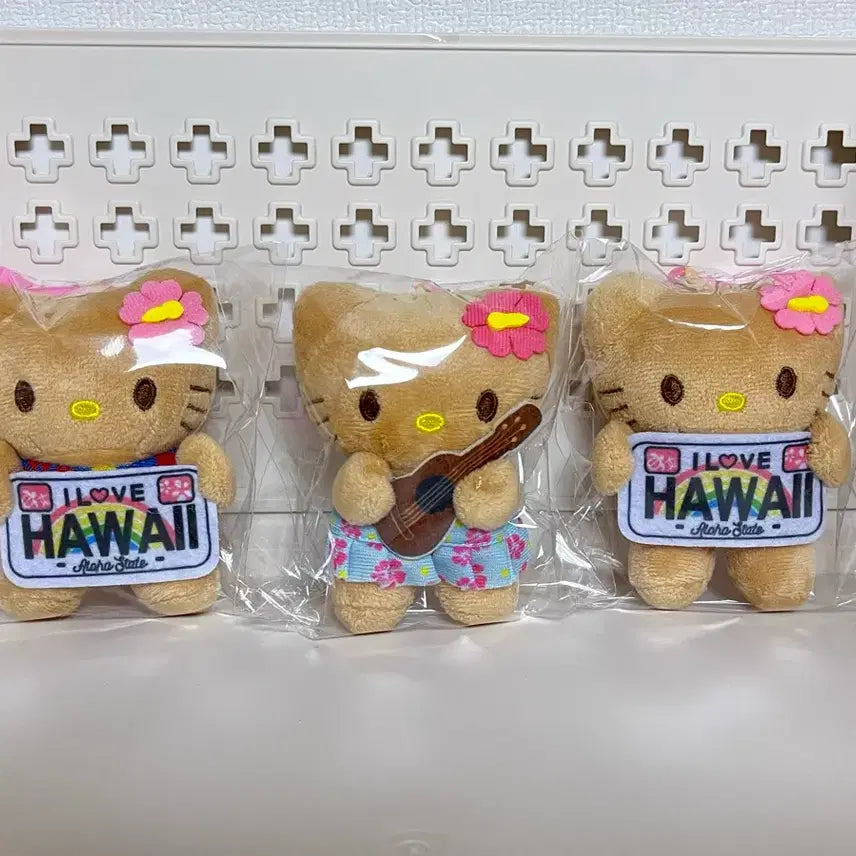 [BUNJANG] Hawaii Hello Kitty Doll Keyring / 하와이 헬로키티 인형 키링 새상품