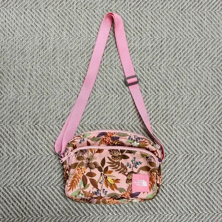 [BUNJANG] The North Face Seasonal Crossbody Bag Pink / 노스페이스 시즈널 크로스백 핑크