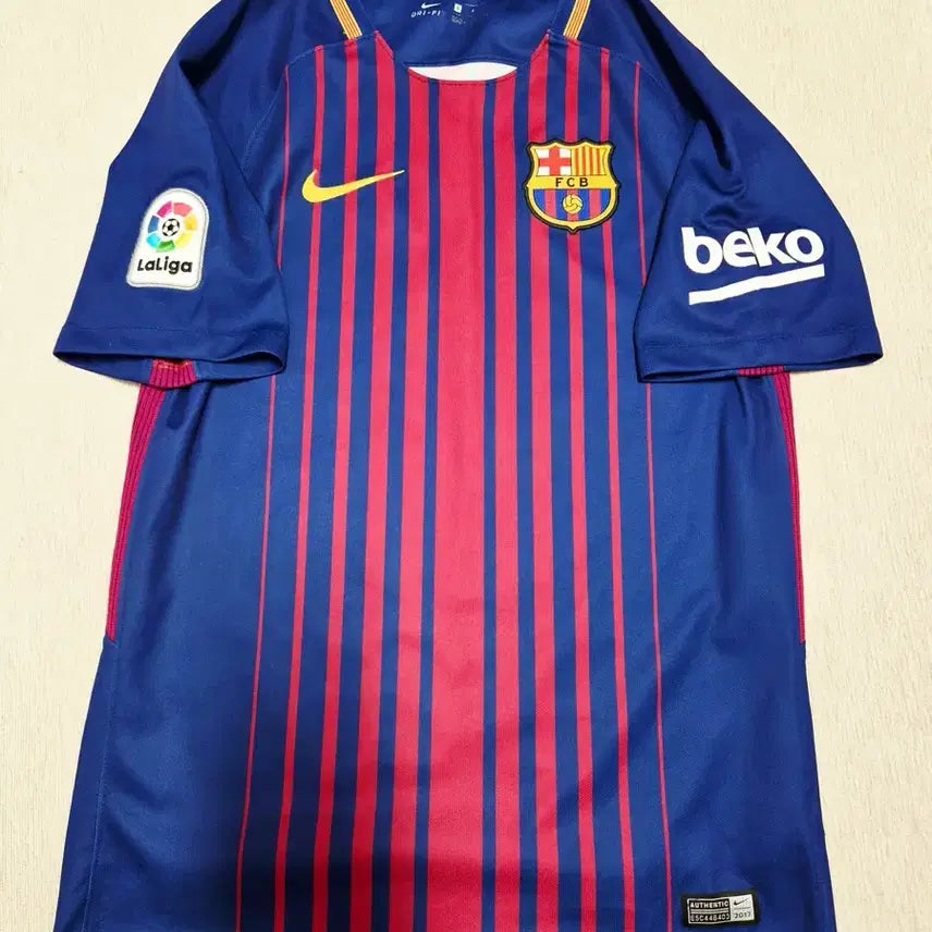 [BUNJANG] FC Barcelona 2017-18 Authentic Home Messi Jersey / 17-18 바르셀로나 정품 홈 유니폼 메시 자컷 마킹