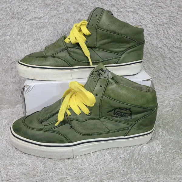 [BUNJANG] Vans Half Cab Mountain Edition Olive Sneakers (US 8.5) / US8.5 반스 하프캡 마운틴 에디션 올리브 스니커즈