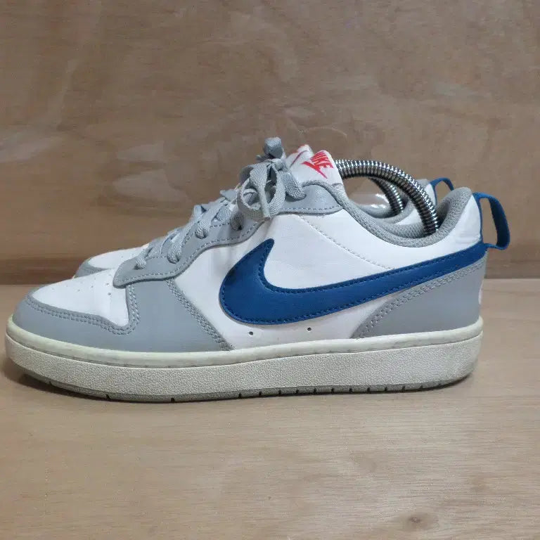 [BUNJANG] Nike Court Borough Sneakers / 후루룩구제3 240 나이키 코트버로우 운동화 스니커즈 260819