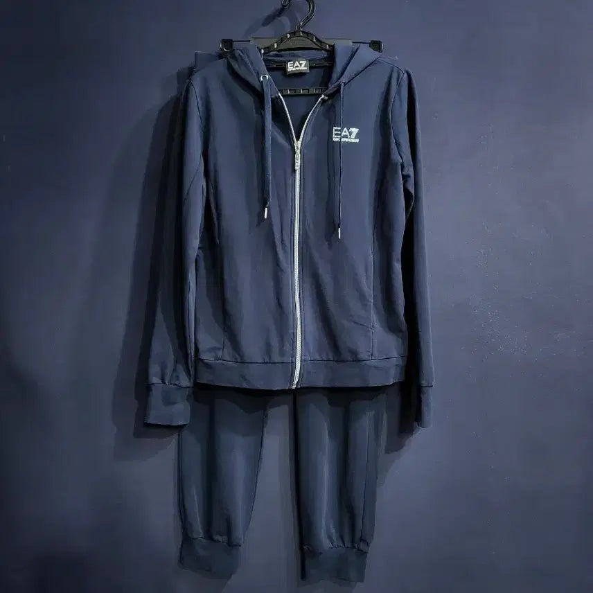 [BUNJANG] Emporio Armani Navy Tracksuit Set - Size S / 엠포리오 아르마니(셋업)