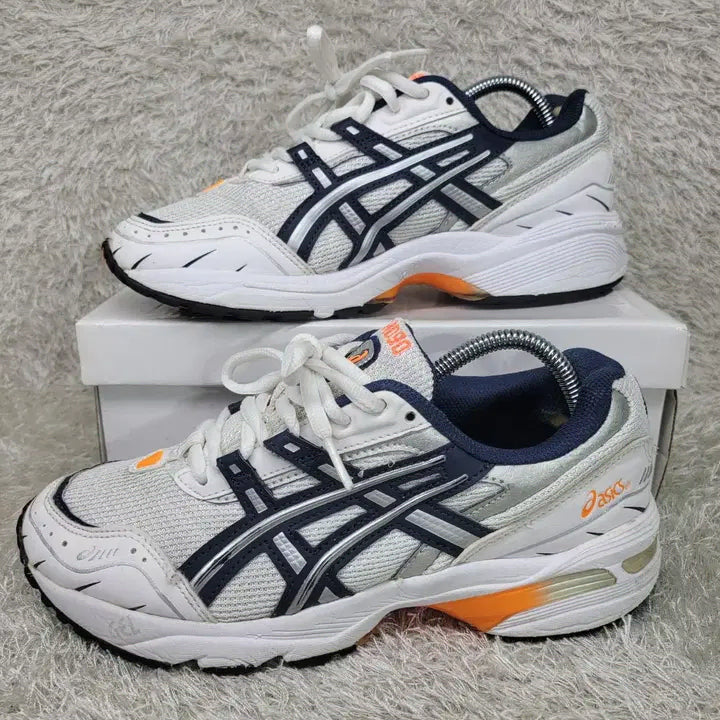 [BUNJANG] ASICS Gel 1090 Women's Sneakers / 235 아식스 젤 1090 우먼스 스니커즈