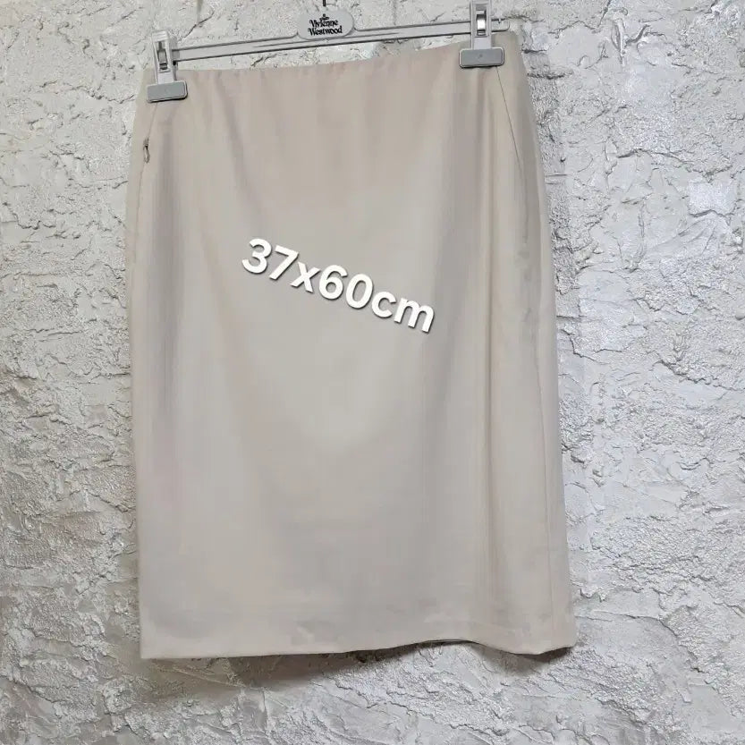 [BUNJANG] AKRIS Beige Wool-Blend Stretch Office Skirt (28-inch) / 새상품(27~28인치) 스위스 고퀄 명품 오피스룩 스판력좋은 베이지스커트