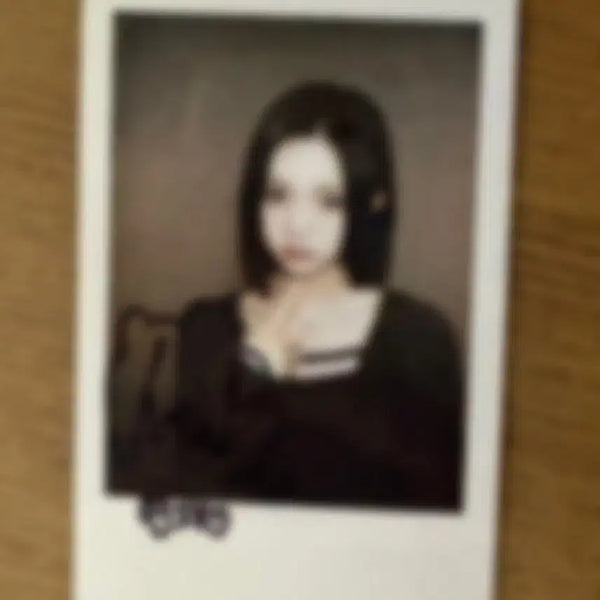 [BUNJANG] tripleS Yeonji Signed Polaroid / 트리플에스 곽연지 싸인폴라로이드