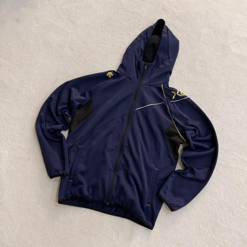 [BUNJANG] Descente Functional Hooded Zip-Up / 105 데상트 기능성 후드집업 0812T2