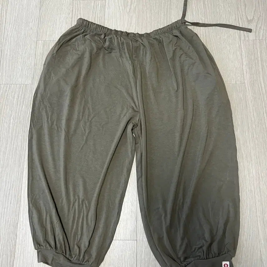 [BUNJANG] BuDiMoOra Half Pants Size S / 부디무드라