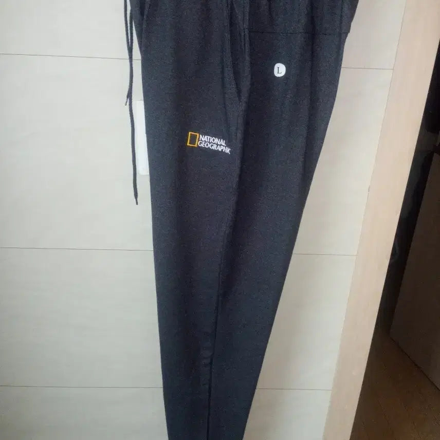 [BUNJANG] National Geographic Spring/Autumn Jogger Pants L / 내셔널지오그래픽 춘추용 조거 팬츠 L 새상품