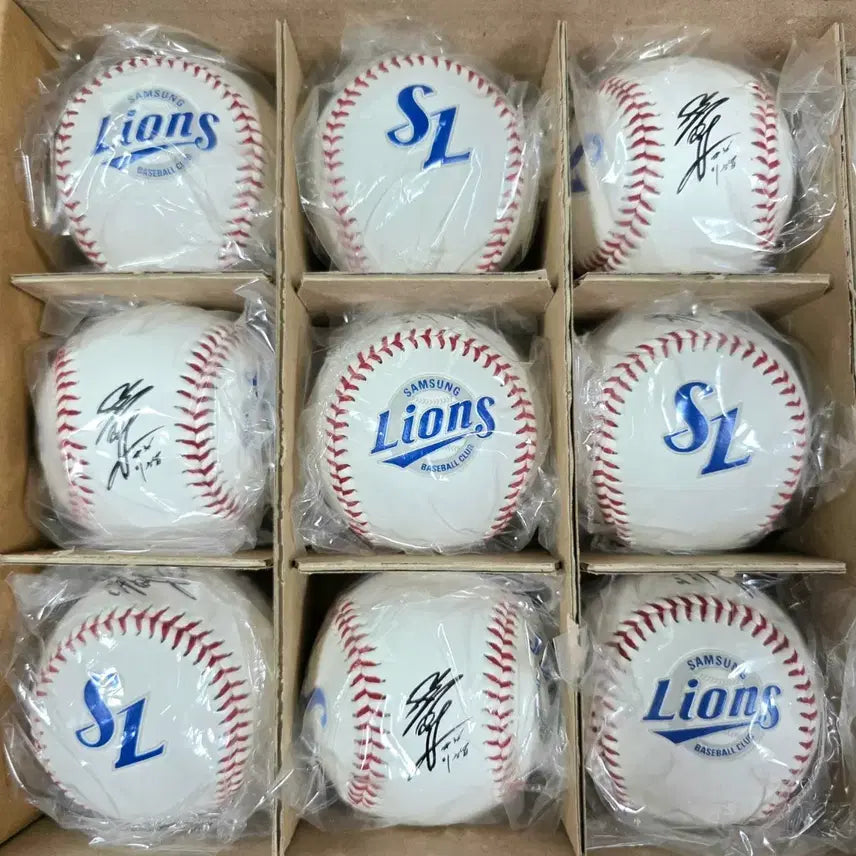 [BUNJANG] Samsung Lions Embossed Logo Ball (Lee Seung-yeop Print) / 삼성라이온즈 음각로고볼(이승엽인쇄)재고12개/개당8,000