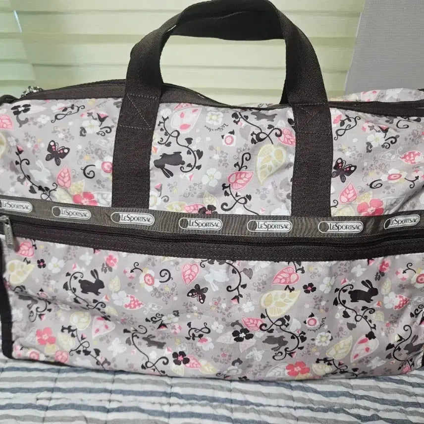 [BUNJANG] Lesportsac Boston Bag Rabbit Floral Pattern / 레스포색 보스턴백 토끼 꽃무늬