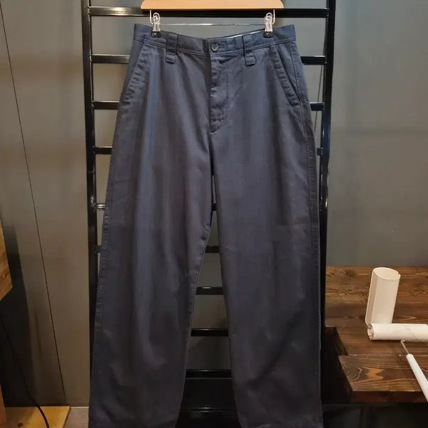 [BUNJANG] Uniqlo U Cotton Wide Chino Pants (Size 79/32) / [32] UNIQLO U 유니클로 유 코튼 와이드 치노 팬츠 2.9