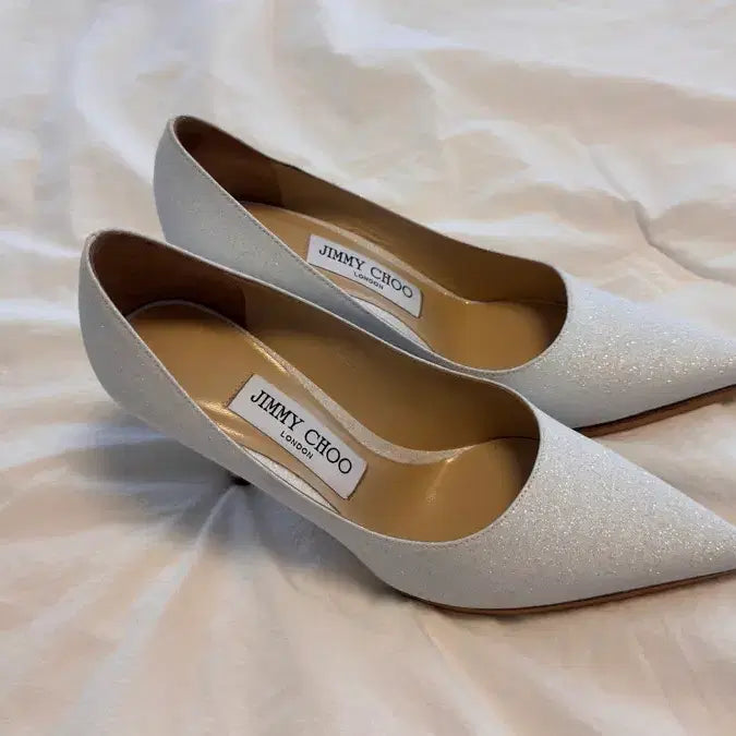 [BUNJANG] Jimmy Choo LOVE Glitter Wedding Heels - White / 지미추 LOVE 웨딩 슈즈 글리터 화이트
