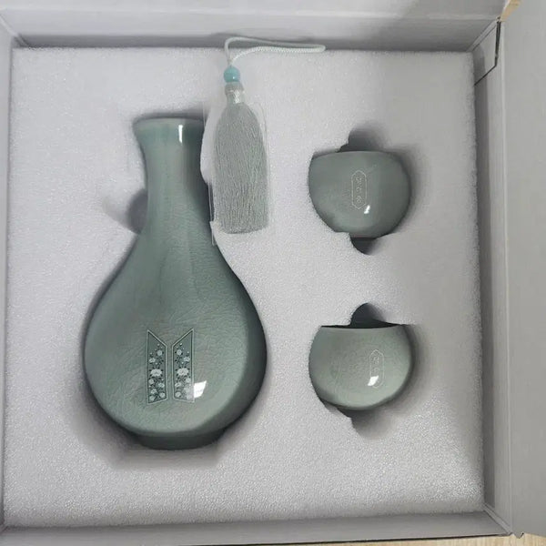 [BUNJANG] BTS Dalmajung Gukjungbak Collaboration Hori-byeong Cup Set / bts달마중 국중박 콜라보 호리병 잔 세트