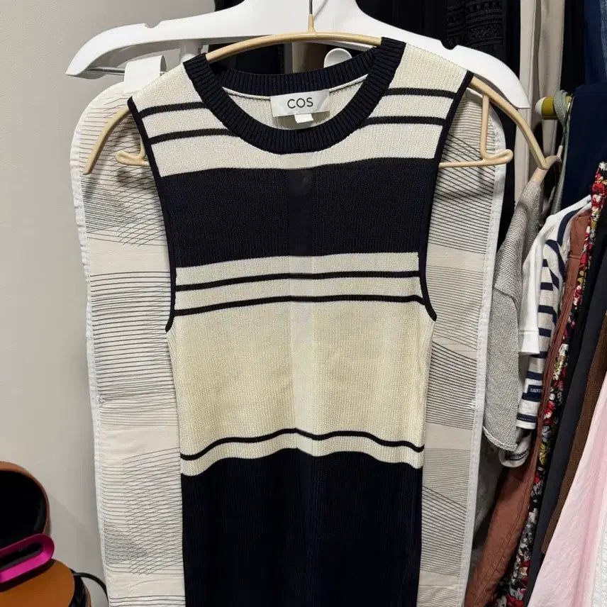 [BUNJANG] COS Rib Knit Tank Top / COS 코스 리브 니트 탱크탑 새상품