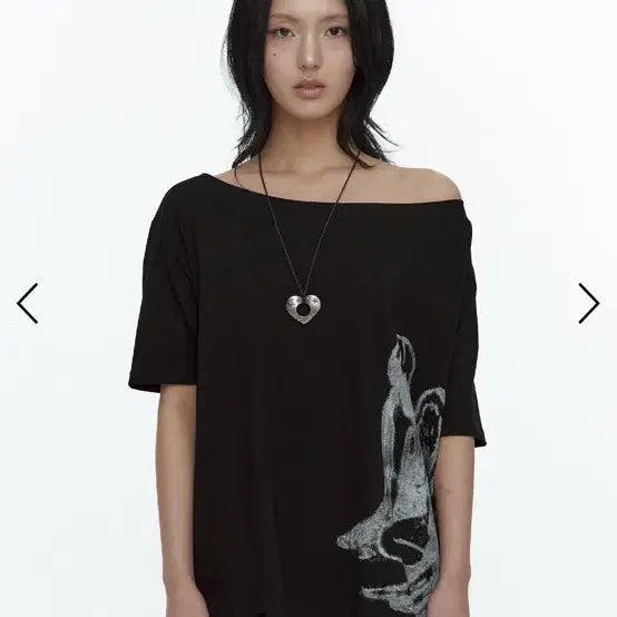 [BUNJANG] Rough Neck Angel T-Shirt / 러프넥 엔젤T