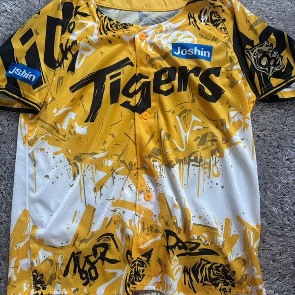 [BUNJANG] Mizuno Hanshin Tigers 90th Anniversary Baseball Uniform Size 100 / 일본 프로야구 미즈노 90주년 한신 타이거즈 유니폼 사이즈 100