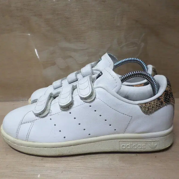 [BUNJANG] Adidas Stan Smith Velcro Leopard Sneakers / 후루룩구제 230 아디다스 스탠스미스 화이트 벨크로 레오파드 운동화260819