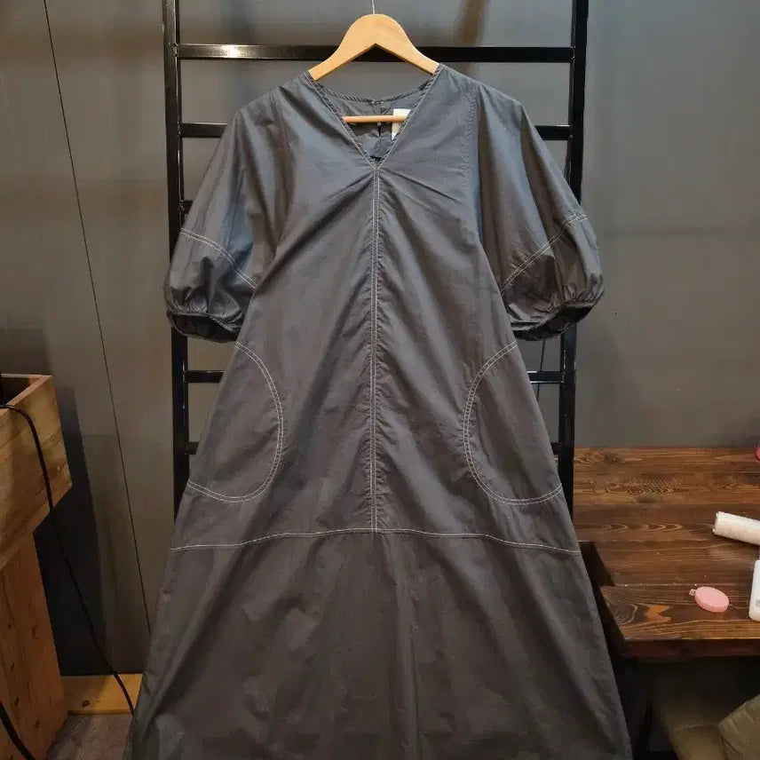[BUNJANG] THE AtG Cotton Puff Sleeve A-Line Long Dress Grey / [55] THE AtG 더에이티지 코튼 퍼프 슬리브 A라인 롱 원피스 그레이 3.9