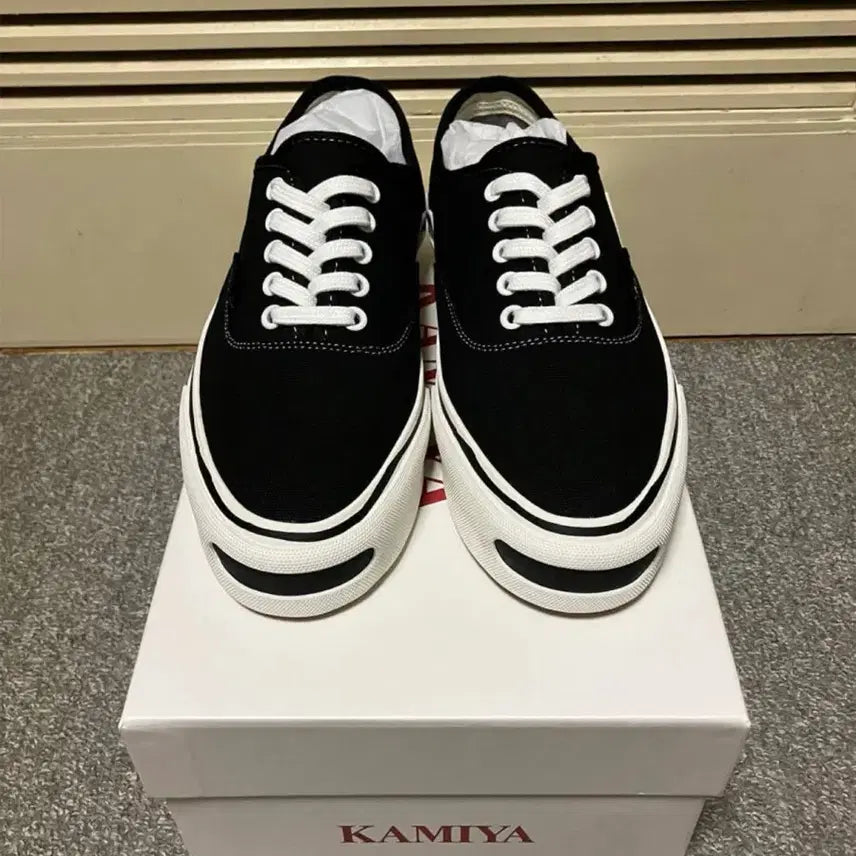 [BUNJANG] Kamia Hak Vulcanized Sneakers Black / 카미야 하크 벌커나이즈 스니커즈 블랙